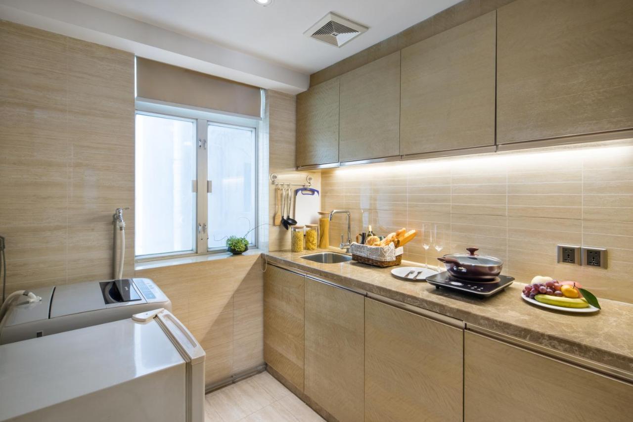 The La Hotel 新世界伟瑞酒店 Shenzhen Exterior photo
