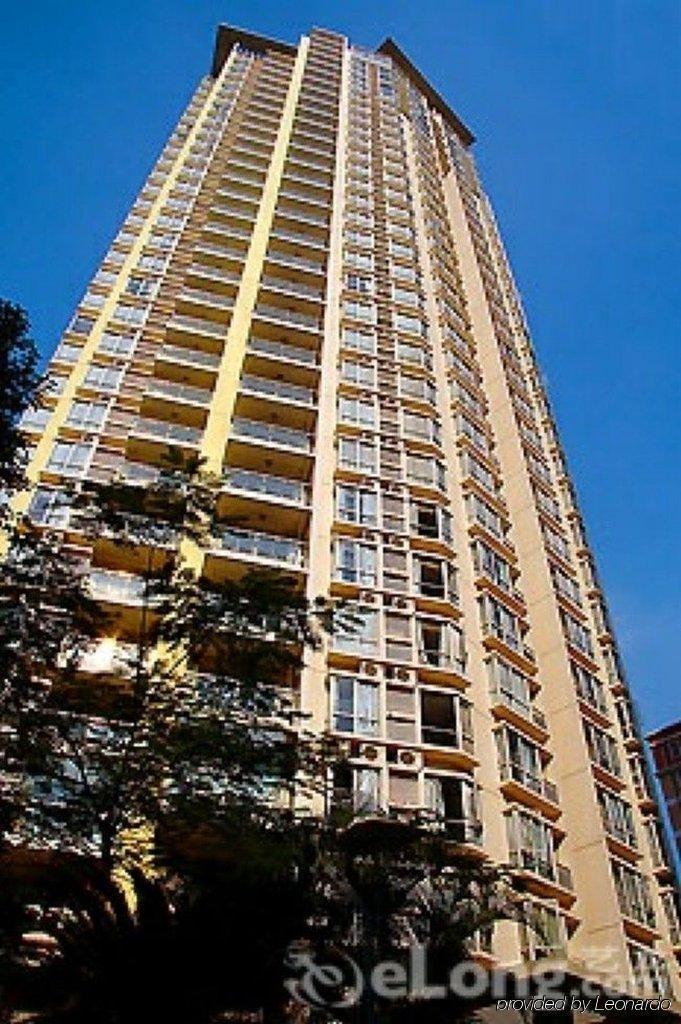 The La Hotel 新世界伟瑞酒店 Shenzhen Exterior photo